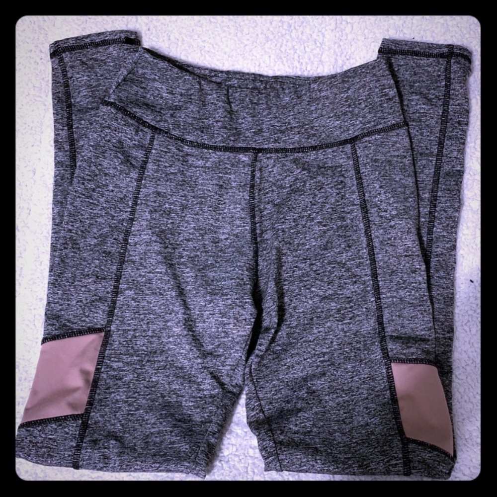 WORKOUT LEGGINGS